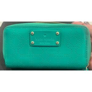 Kate Spade Jazzy Metro Spade Zip Wallet/Wristlet Kelly Green, New without box